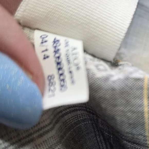 American Eagle Slim Fit Plaid Flannel Shirt Men's M Gray Cotton Button Up Grunge - Picture 7 of 7